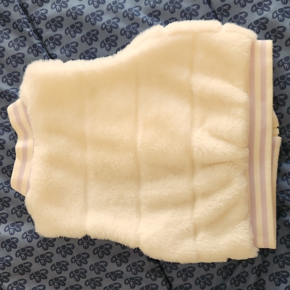 Children's Hello Kitty Faux Fur Vest Size 4 - Picture 4 of 9